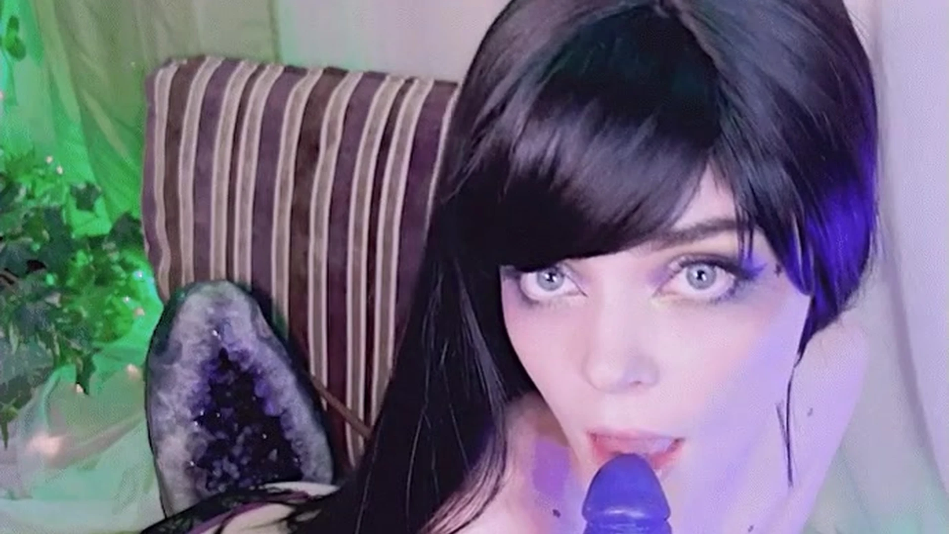 Exposed slim Ashe Maree leak pic