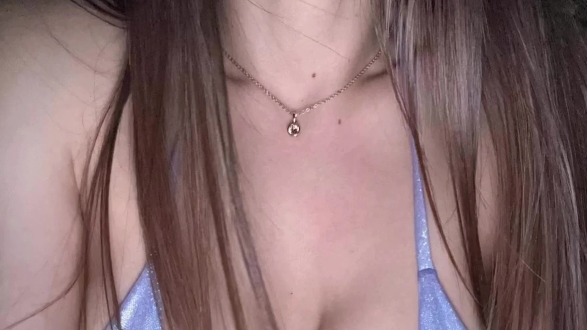 Tenacious sexy emyii tits