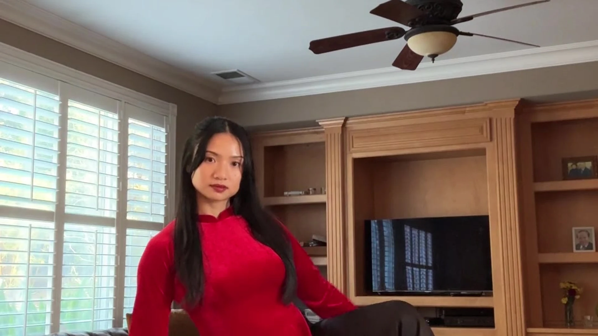 babe Tiiieeen masturbating