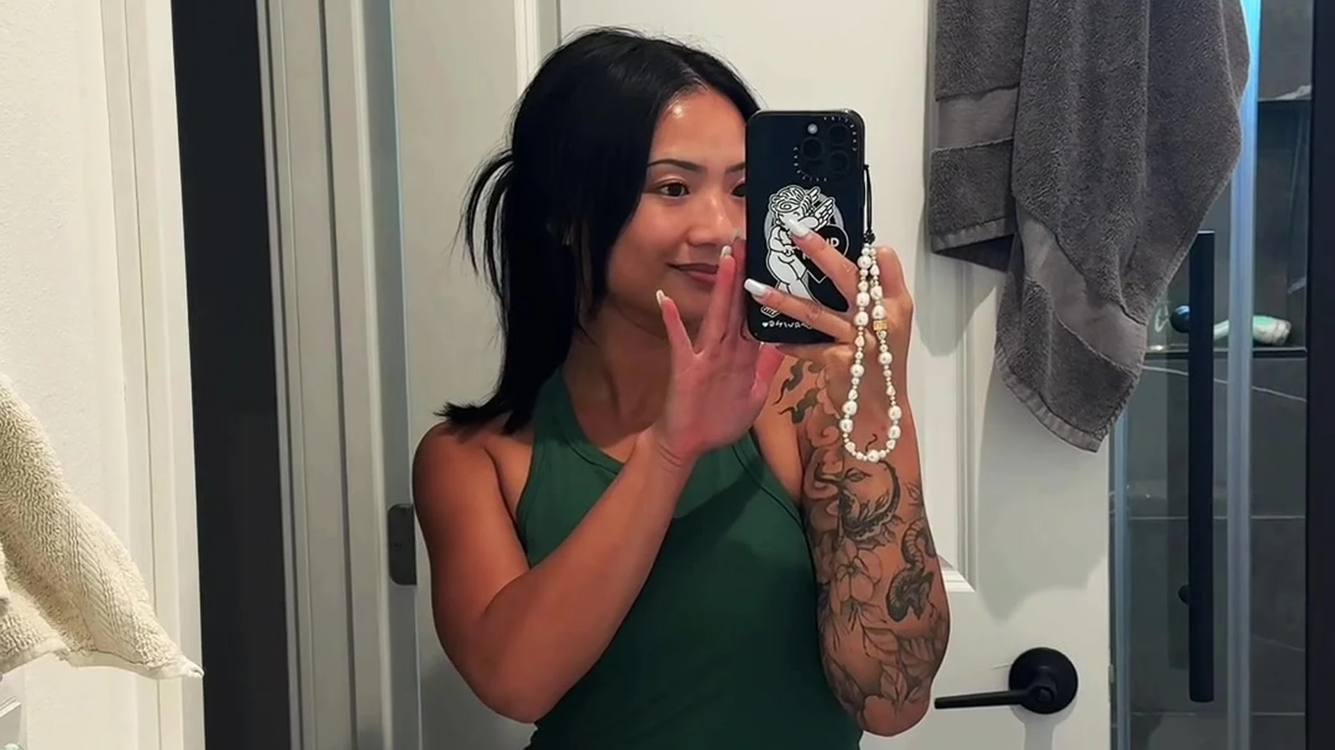 Benevolent Sweating asian Tiiieeen pic porn