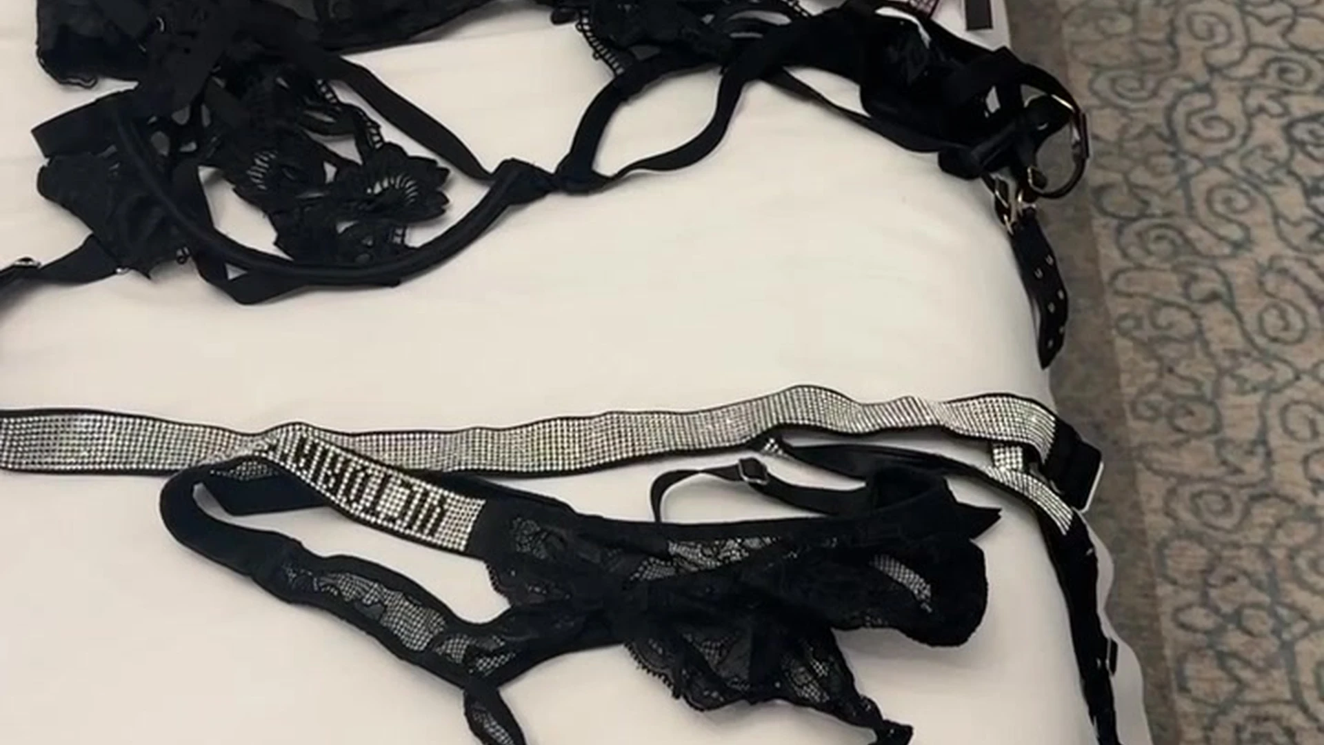 fake tits LexiVixi reddit