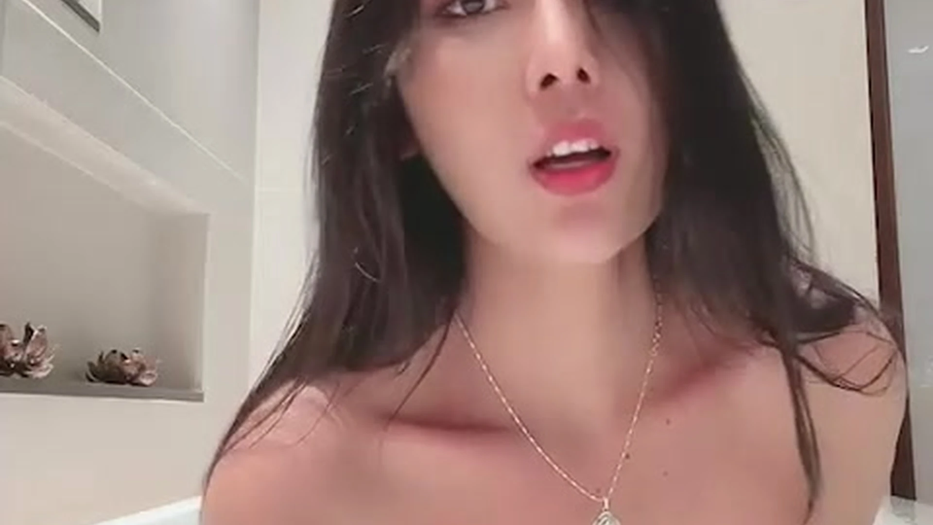 cum dumpster fake tits PimPattama nude porn leak