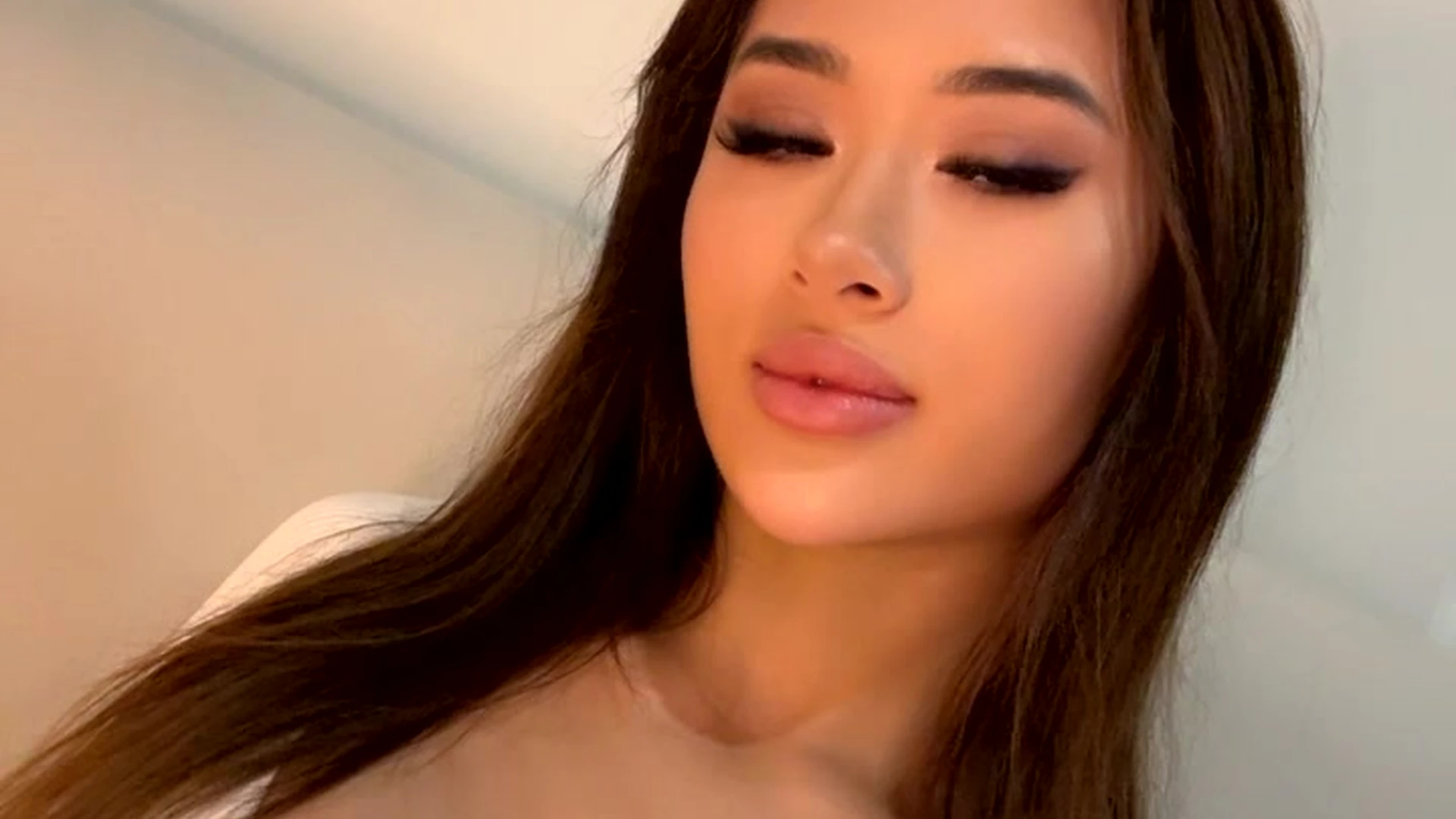 Considerate slim babymukki nude pic