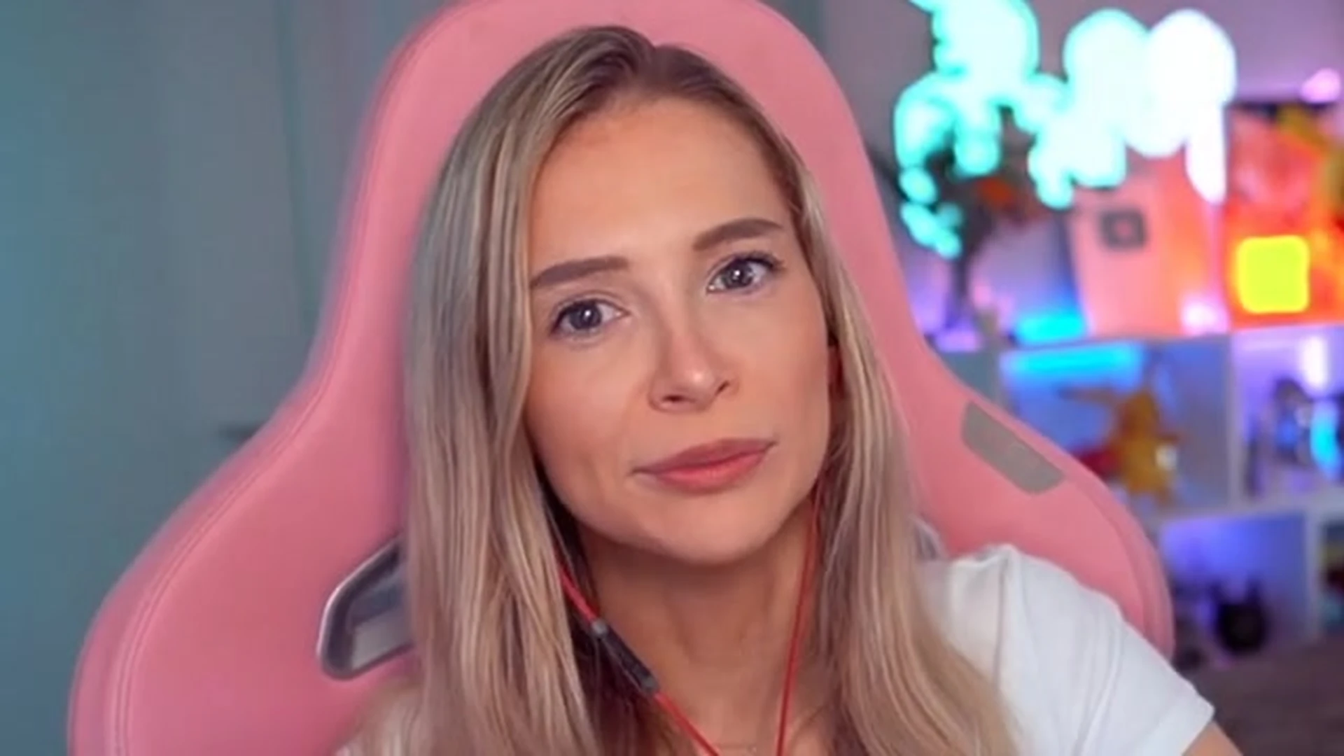 maneater Sweating Bebahan Naked Leaks