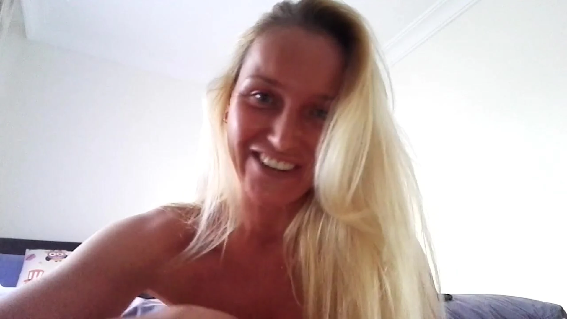 teen Natural Tits Kathia Nobili porn pic