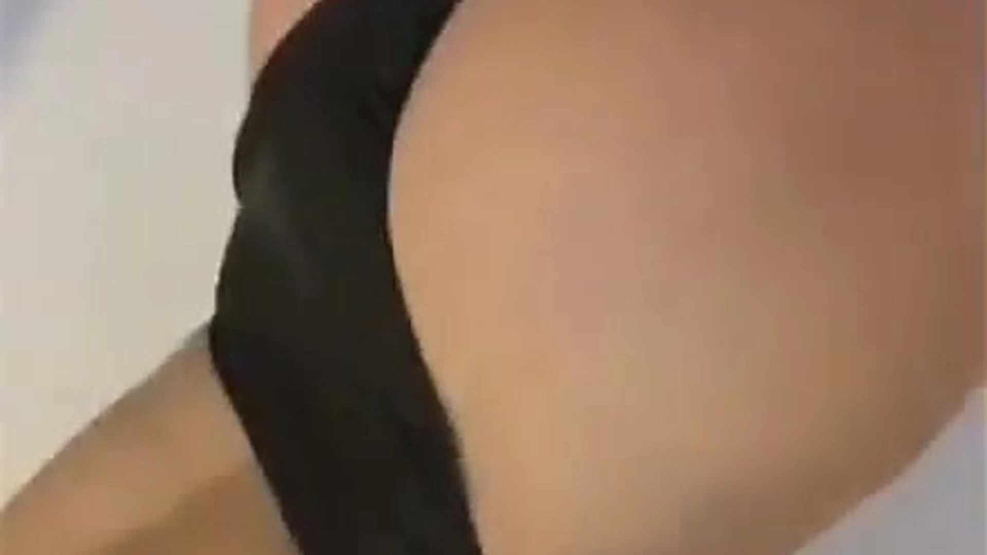 bimbo fake tits Kayla Erin nude