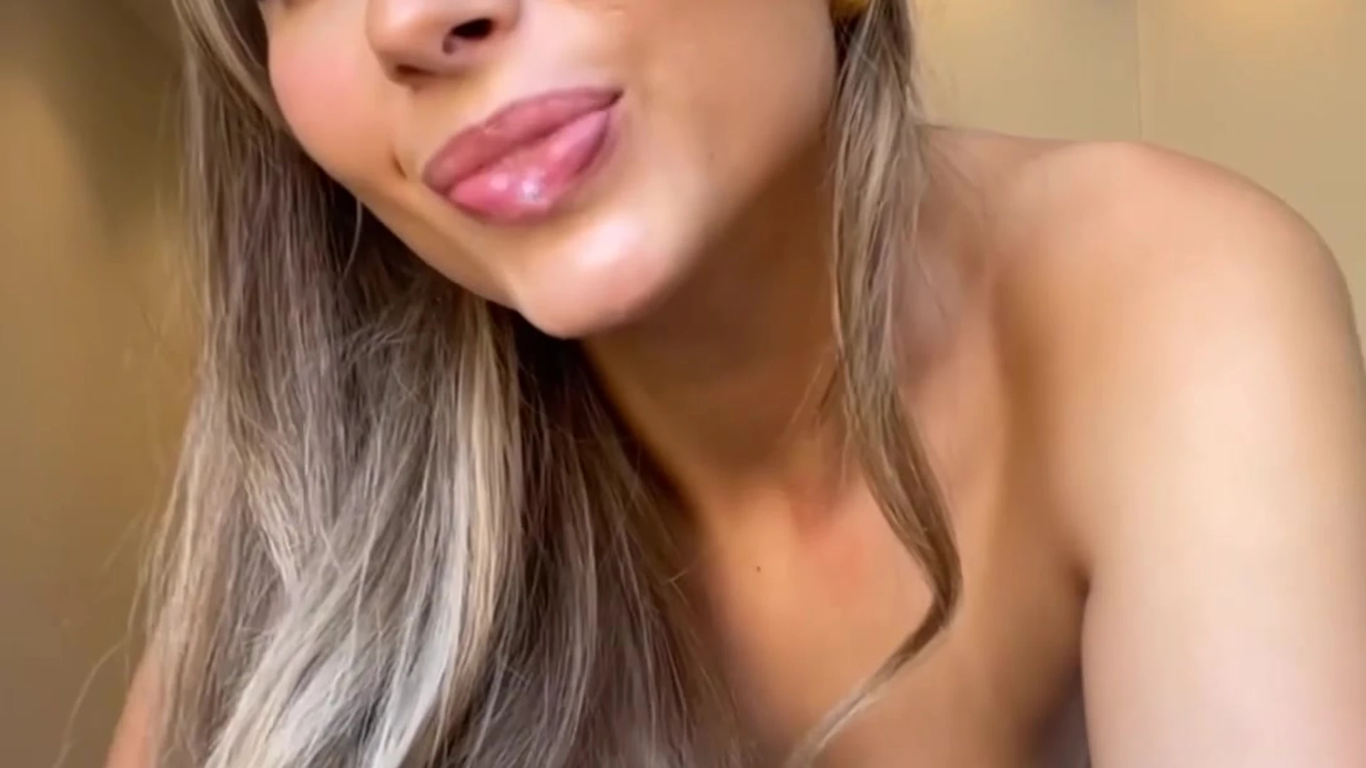 Epic Petite Lillian Phillips fucked