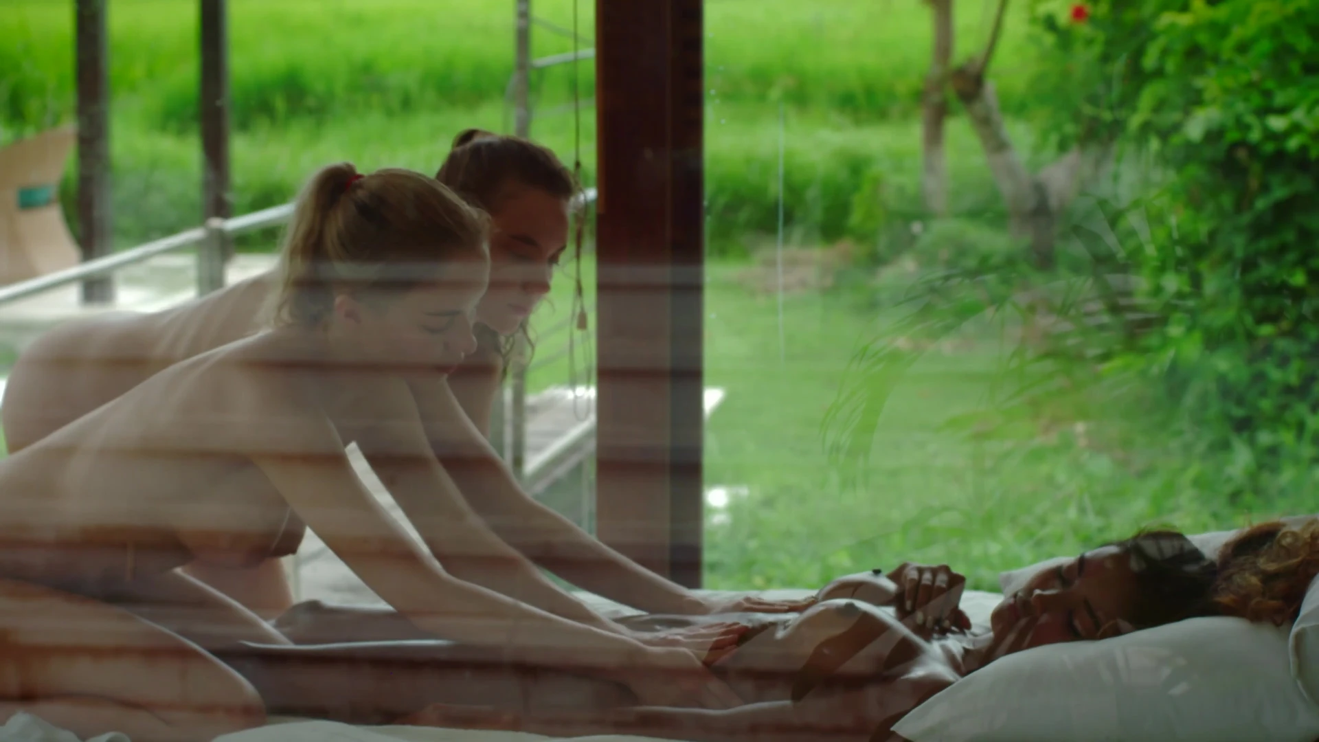 Exposed Benevolent Petite Putri Cinta boobs