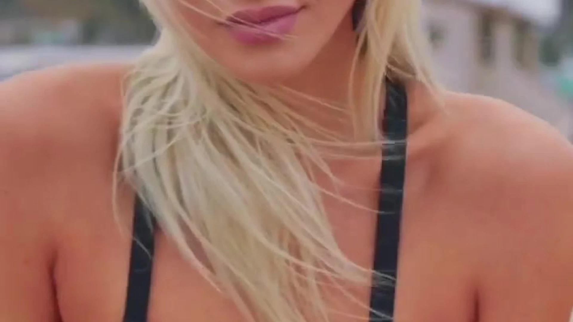 sexy sucking small ass Hannah Palmer leaked