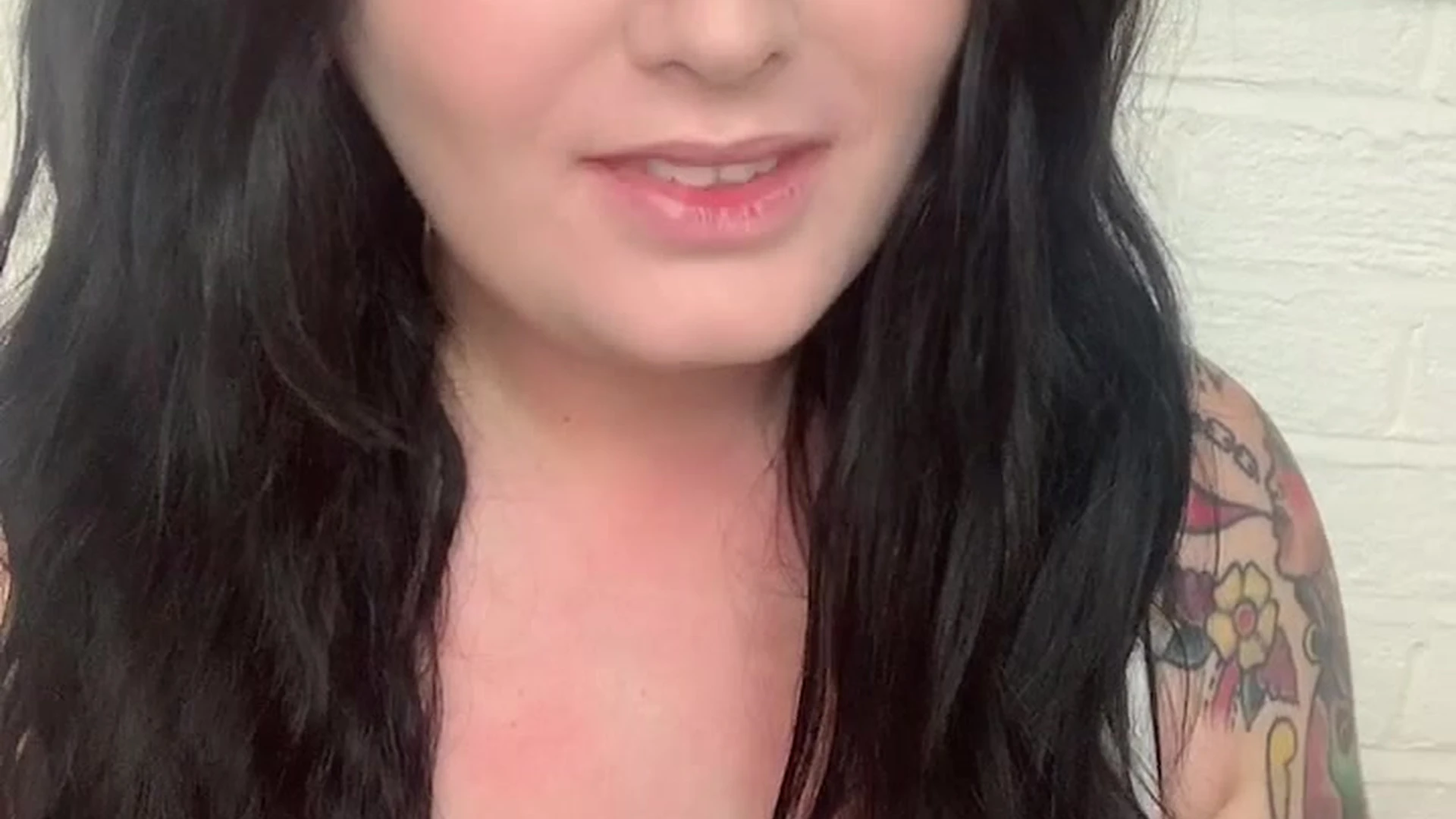 cutie pie sucking Big Tits mamaplugs nude porn leak