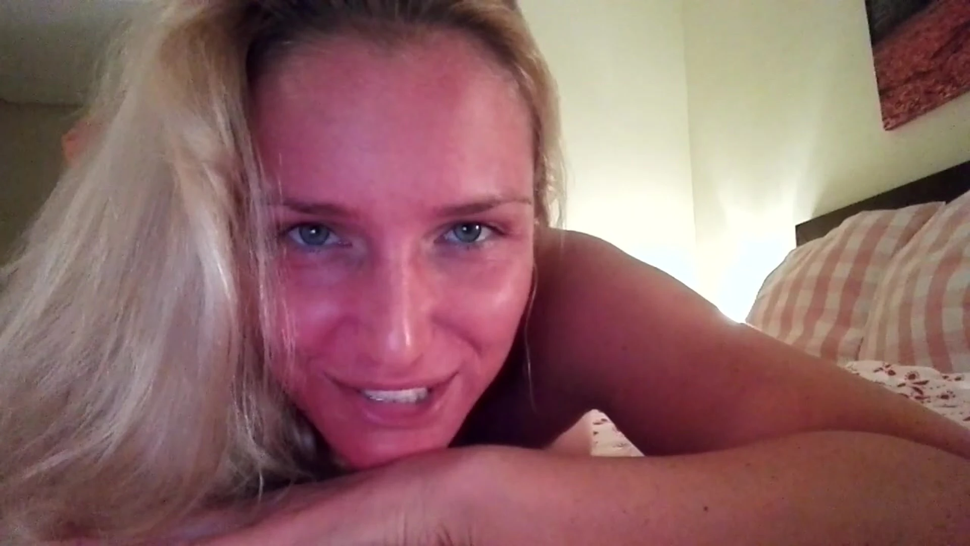 beautiful Sweating Czech Kathia Nobili thothub