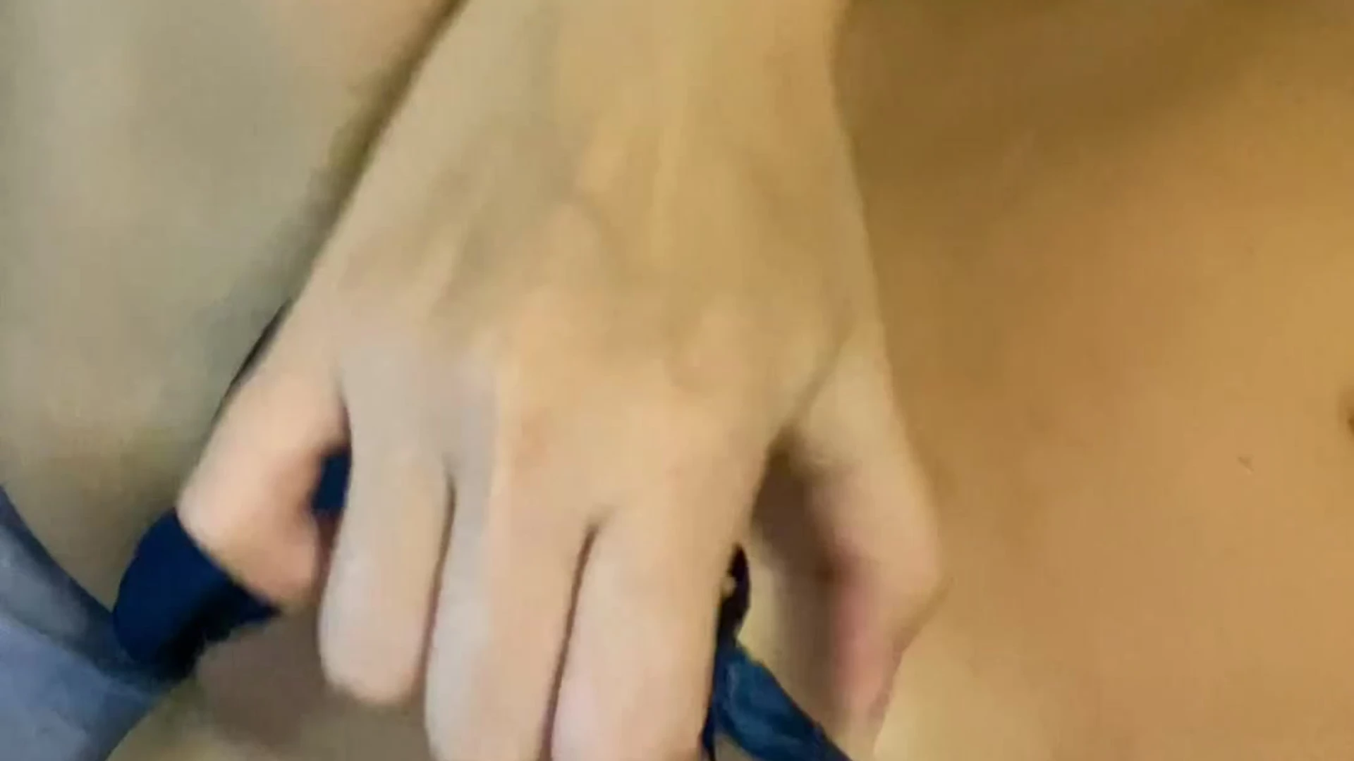 slutty bitch Sweating Natural boobs Biatrois onlyfans leaked