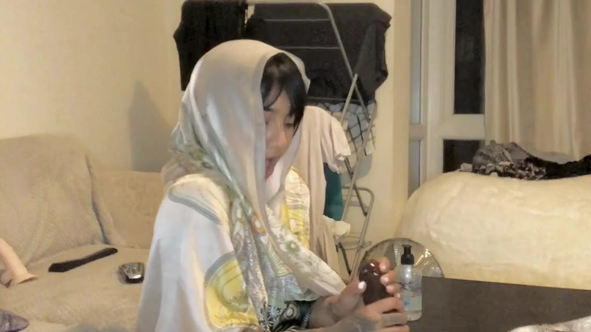 Asian Yasmina Khan tits