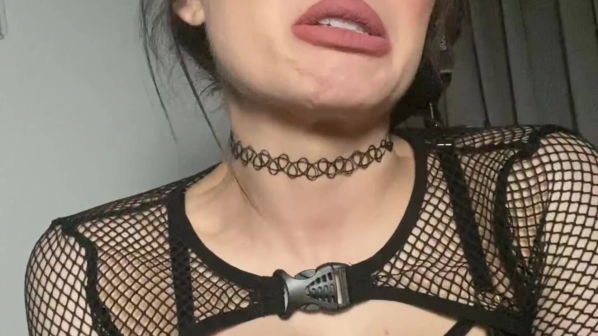 Caucasian Tessa Fowler clips