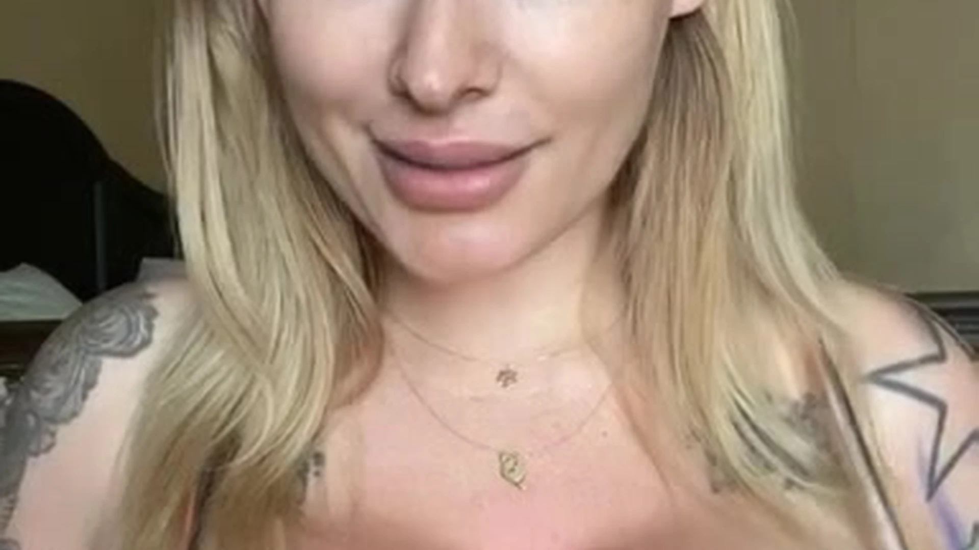 Inspiring  blonde Laura Lux only fans