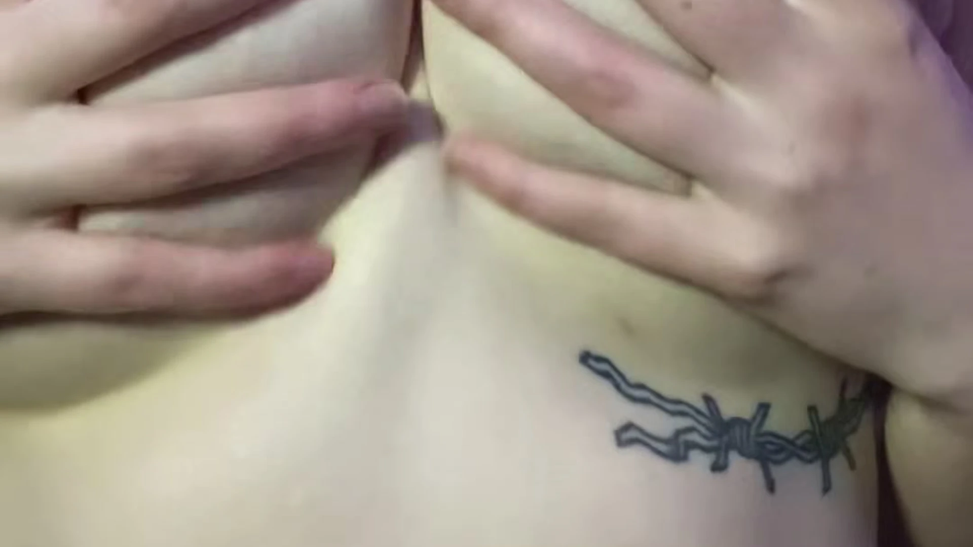 Sensational Empowered Canadian LowKeyDeadInside tits pic exclusive