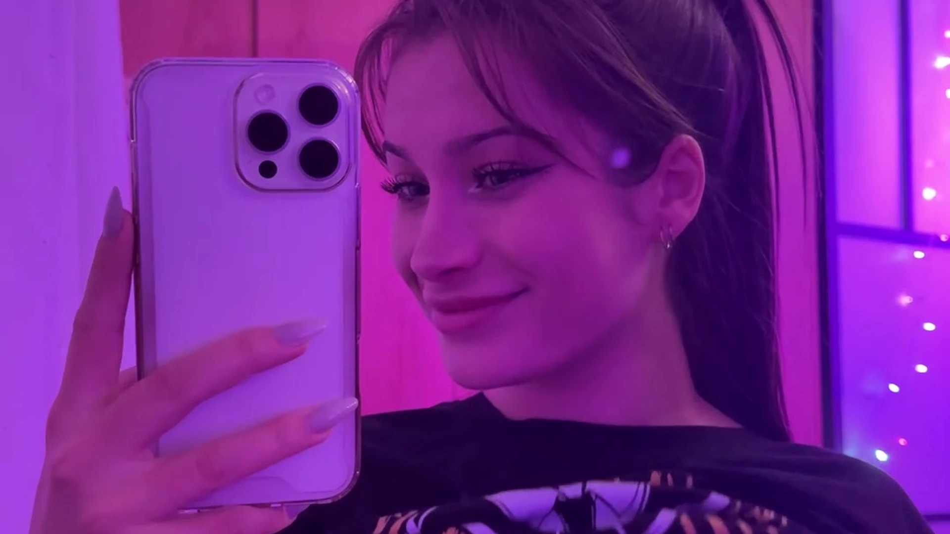 Exposed artistic natural tits akumagirl Nude porn