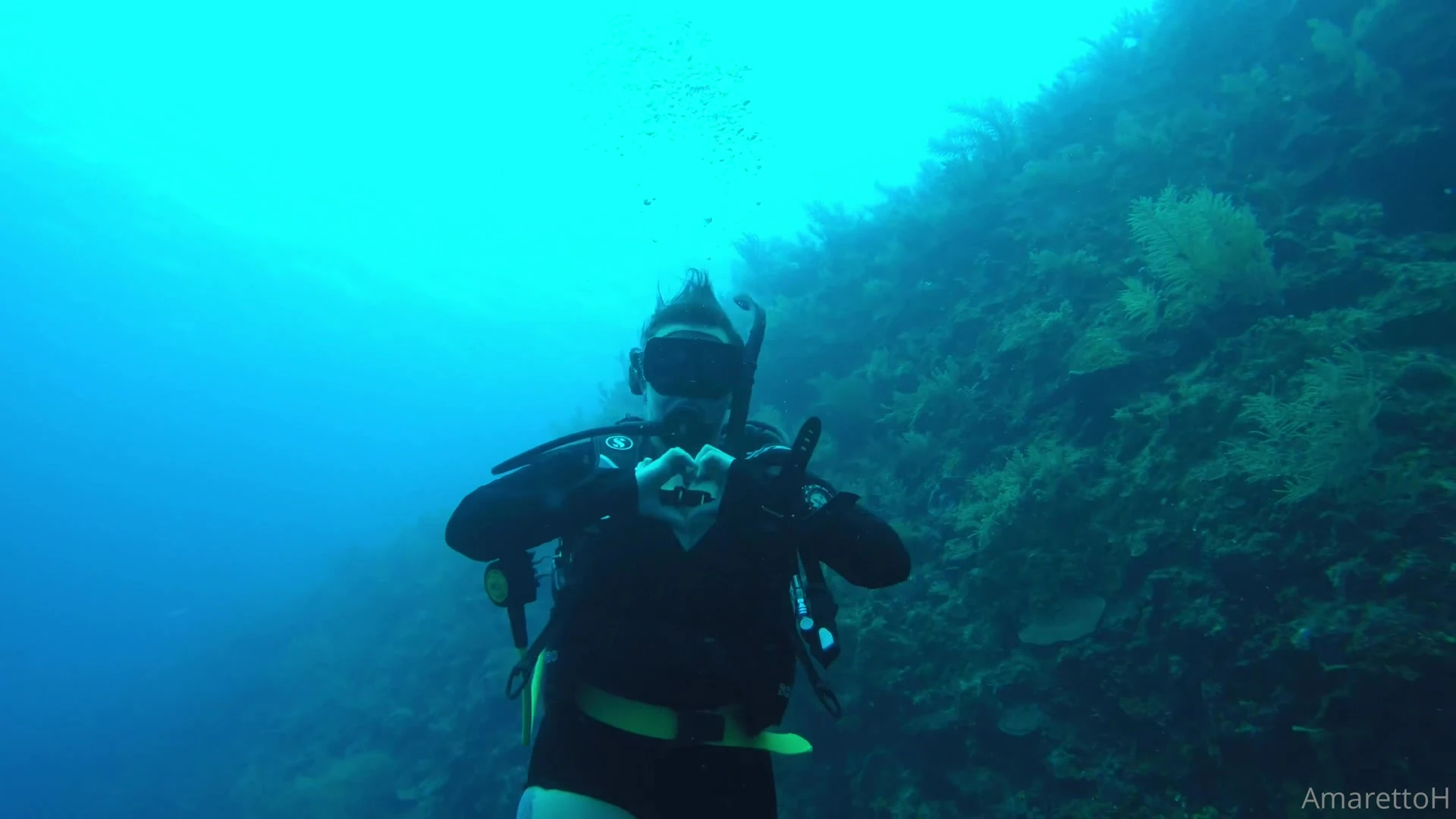 slutty babe Big Tits amarettoh l e a k e d Full Clip Exposed