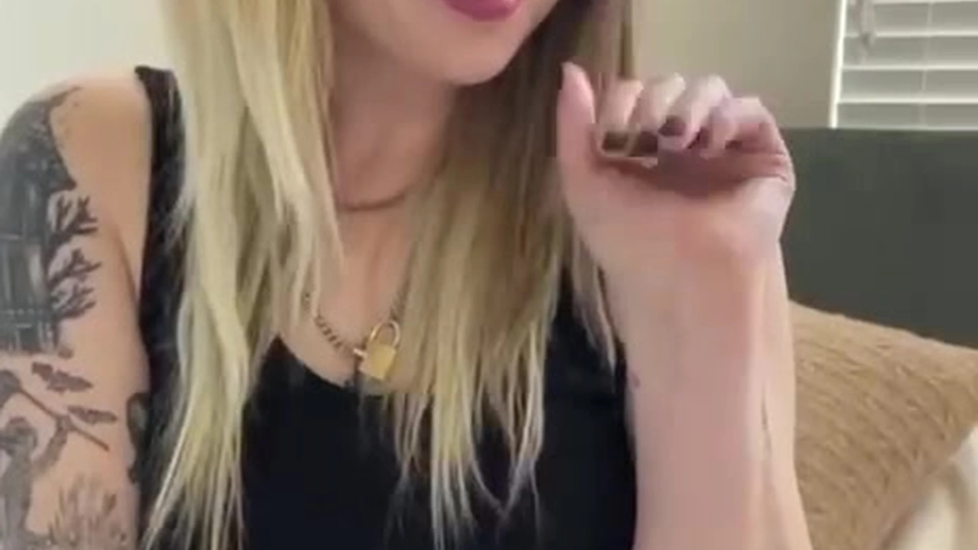 Resolute Sweating Goth Lexiegrll onlyfans nude pics