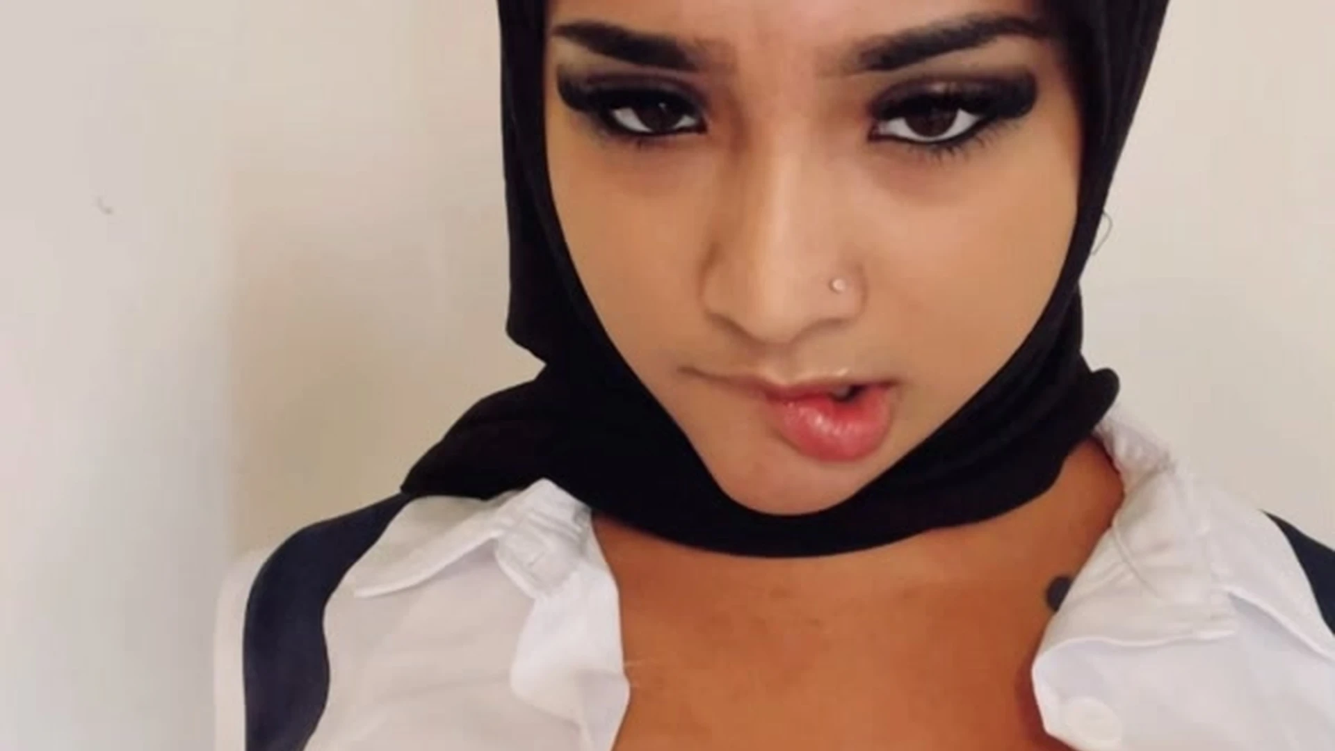 EPIC pornstar Big Tits Yasmina Khan clips