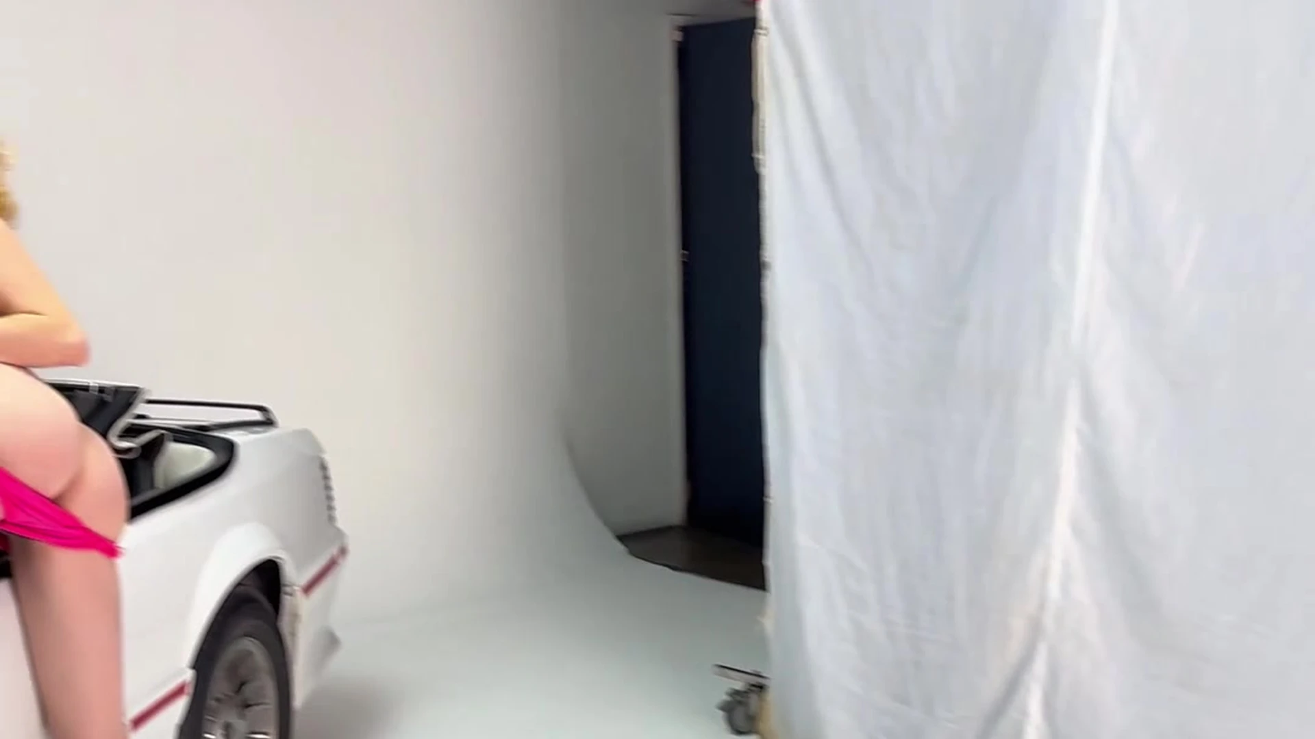 Ellyclutch Naked Leaks Sensational