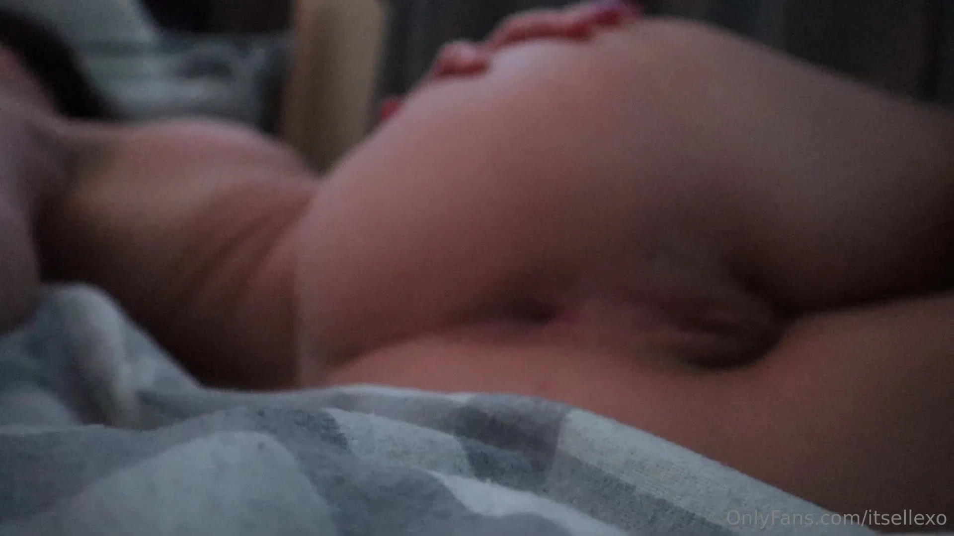 pretty Small Tits itsellexo nude leaks onlyfans