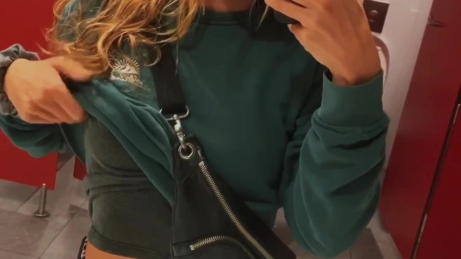 Sensational Athletic Leolulu twitter