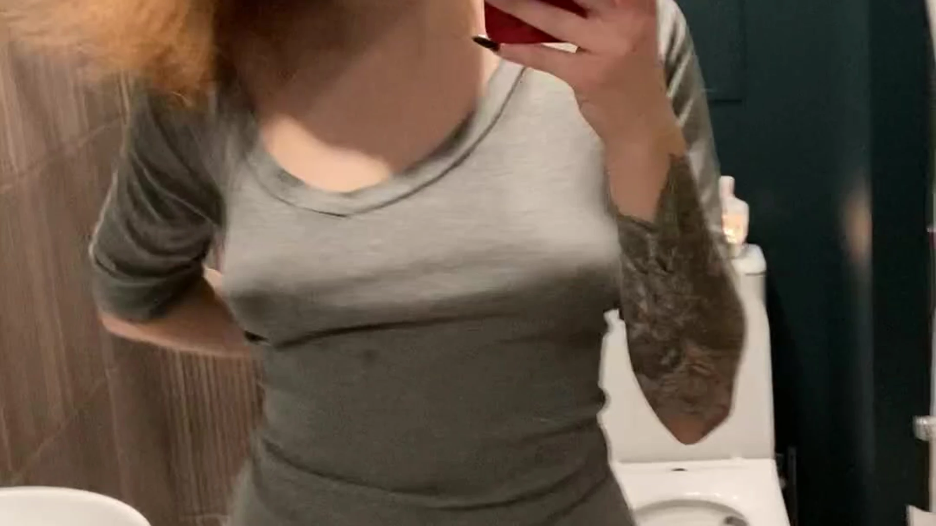 Exposed Small Ass aventurinex tits