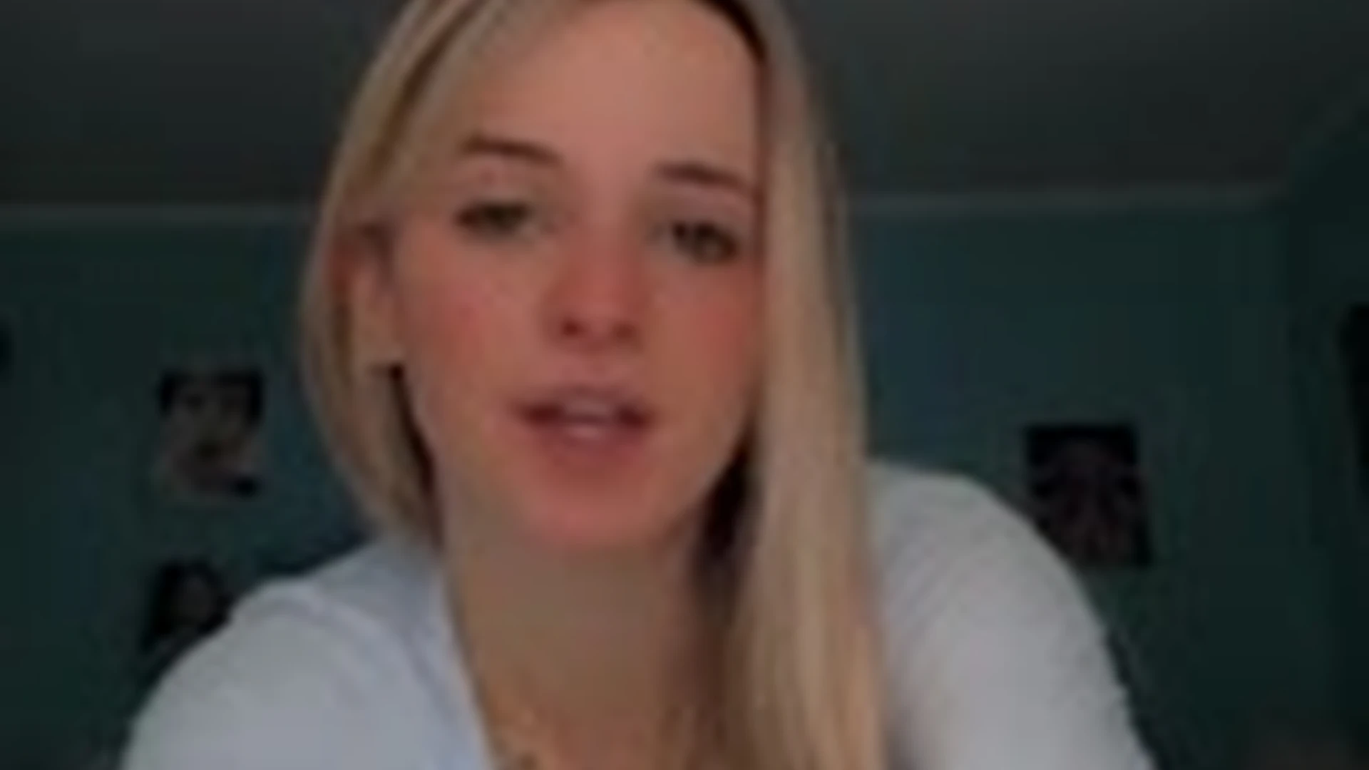 Exposed e-girl Caucasian Kaitlyn Krems nudes free