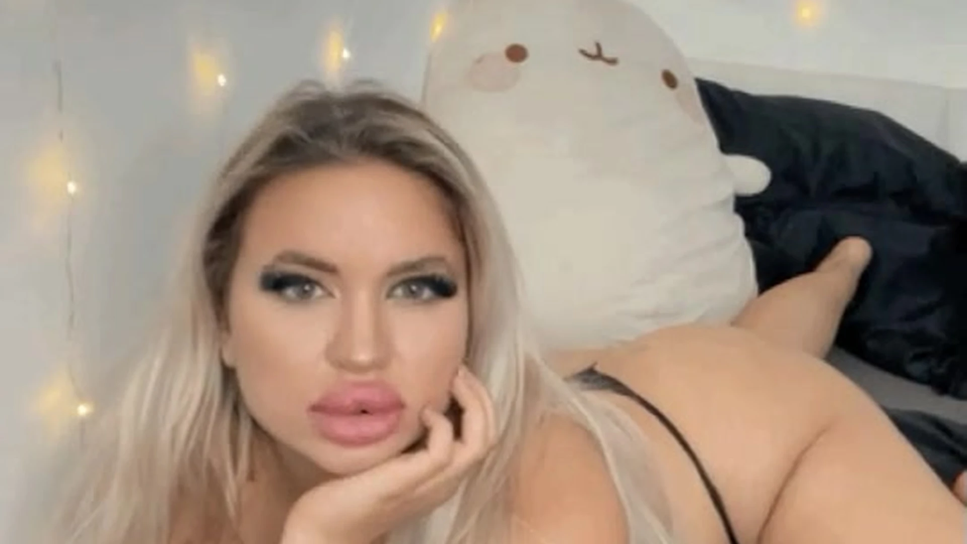 Courageous blonde Jessy Bunny thothub Epic