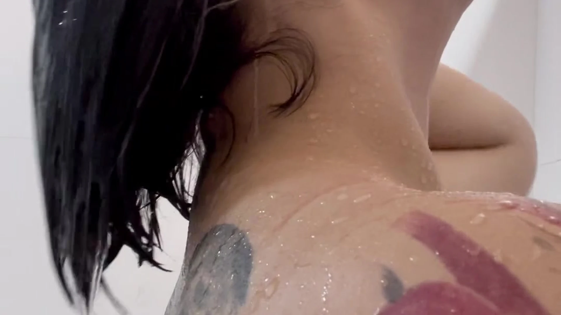 Big Tits amarettoh of Epic