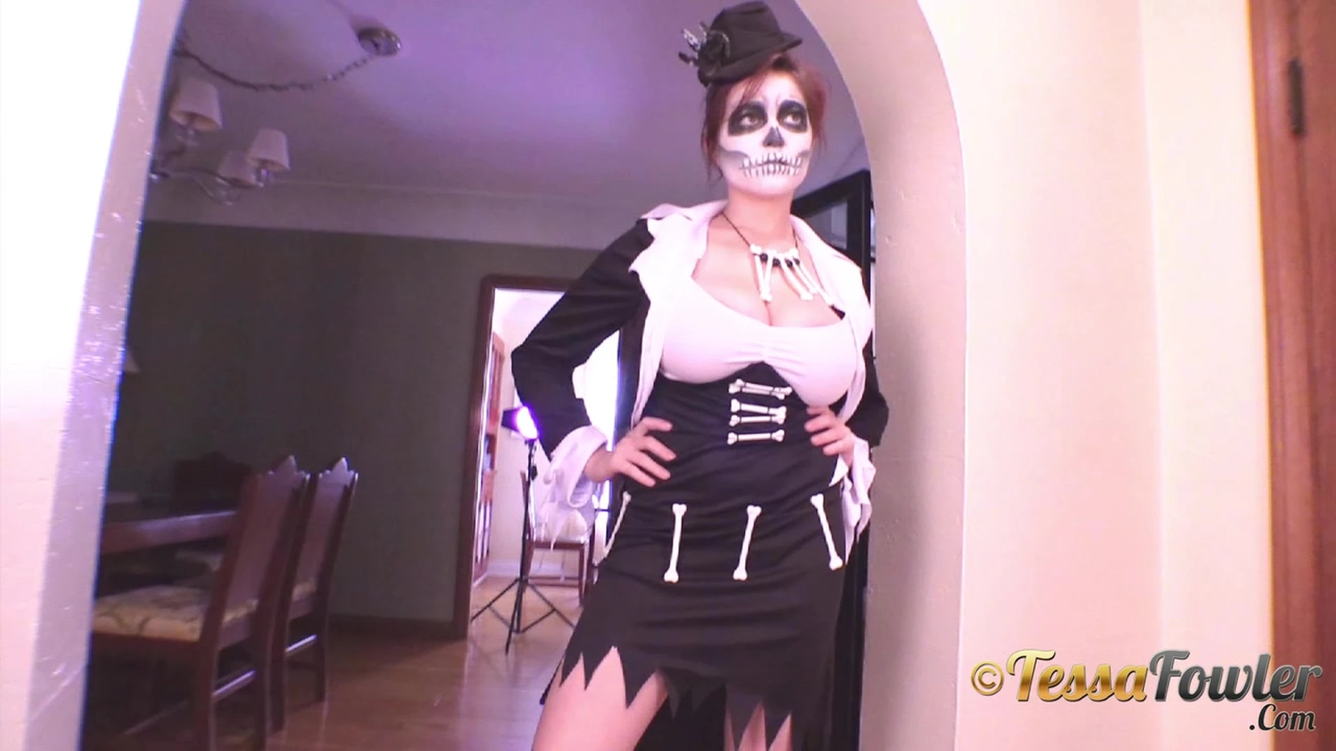 Sensational Courageous huge tits Tessa Fowler face