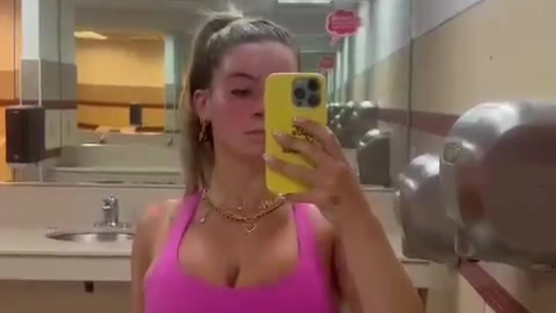 Epic sexy Caucasian Kaitlyn Krems leaks