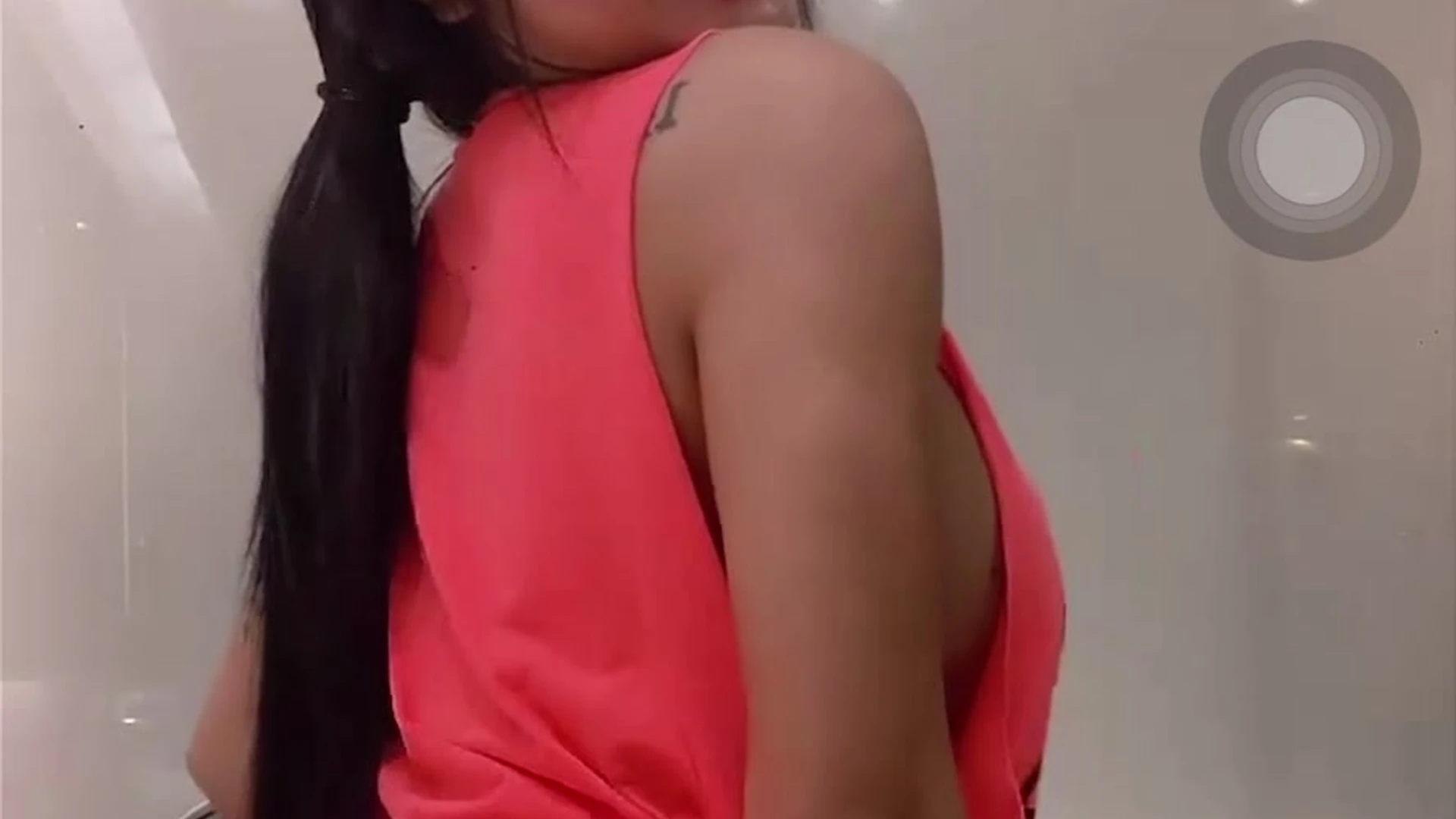 whore Sweating Asian praewasian Leak