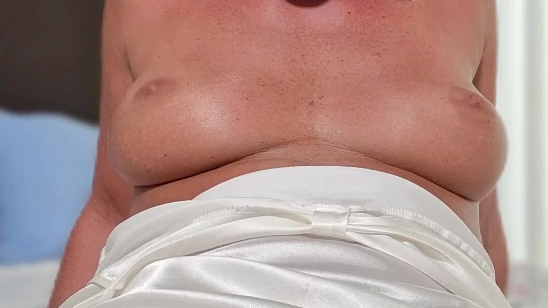 influencer MILF Kathia Nobili camrip Full Clip