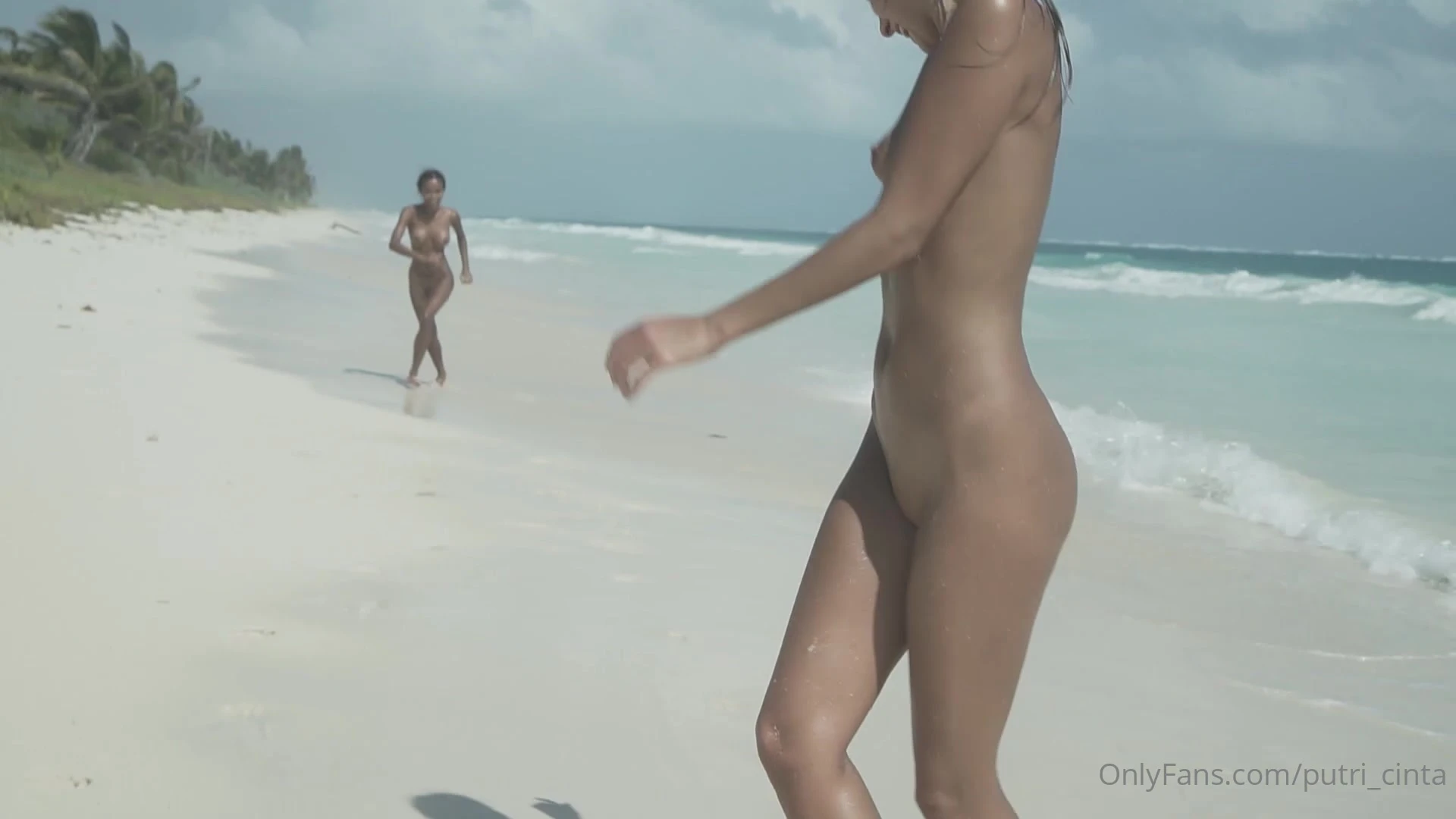 hoe Slut Putri Cinta leaks pic