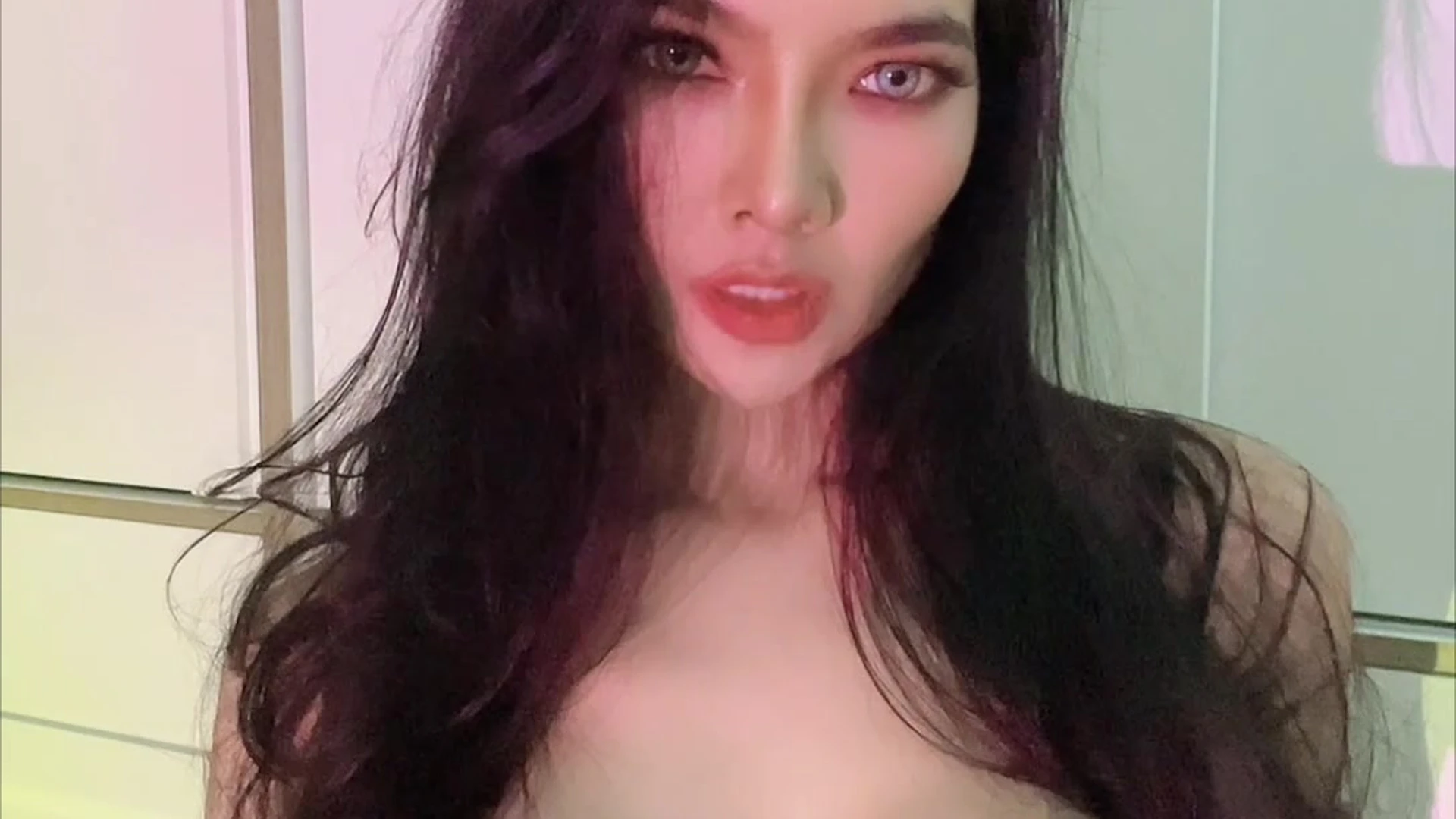 Self-assured Fake Tits ploytigerstam Onlyfans nude exclusive