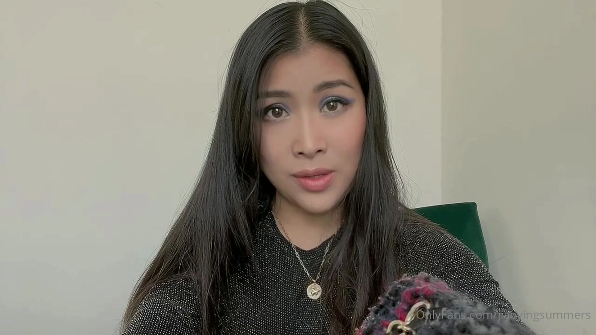 Chinese Jiaoying Summers nude tits