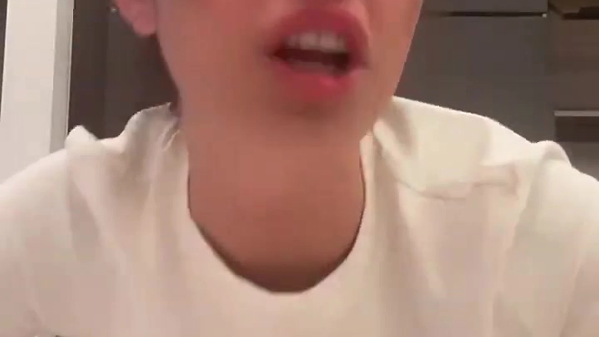 Adventurous  sucking Brunette Malu Trevejo porn