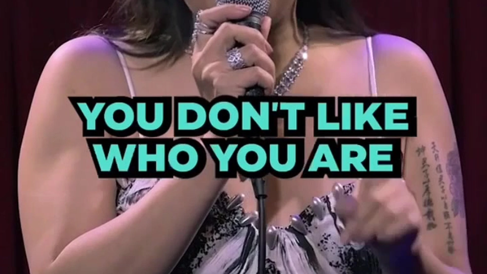 bitch Sweating Natural Tits Jiaoying Summers clips