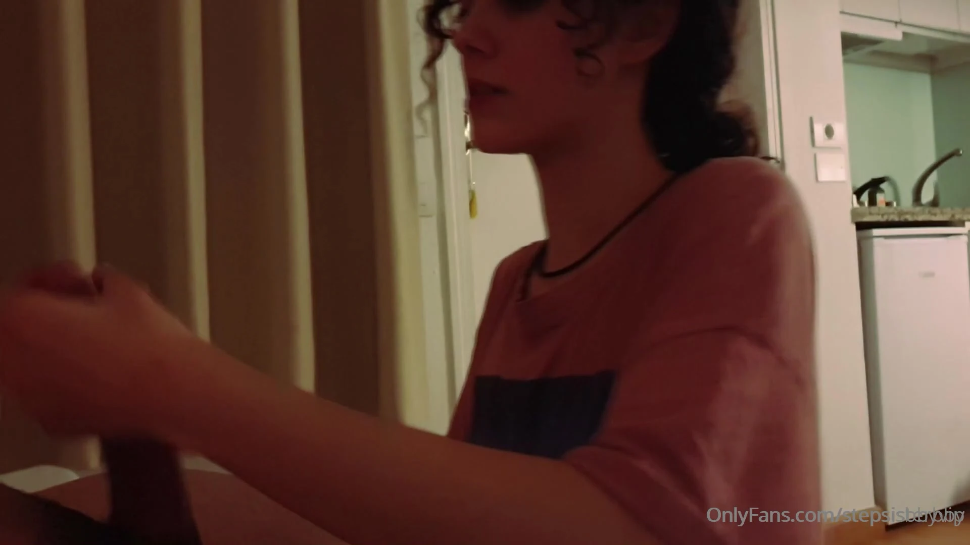 Slut Sarah Roomie pic porn