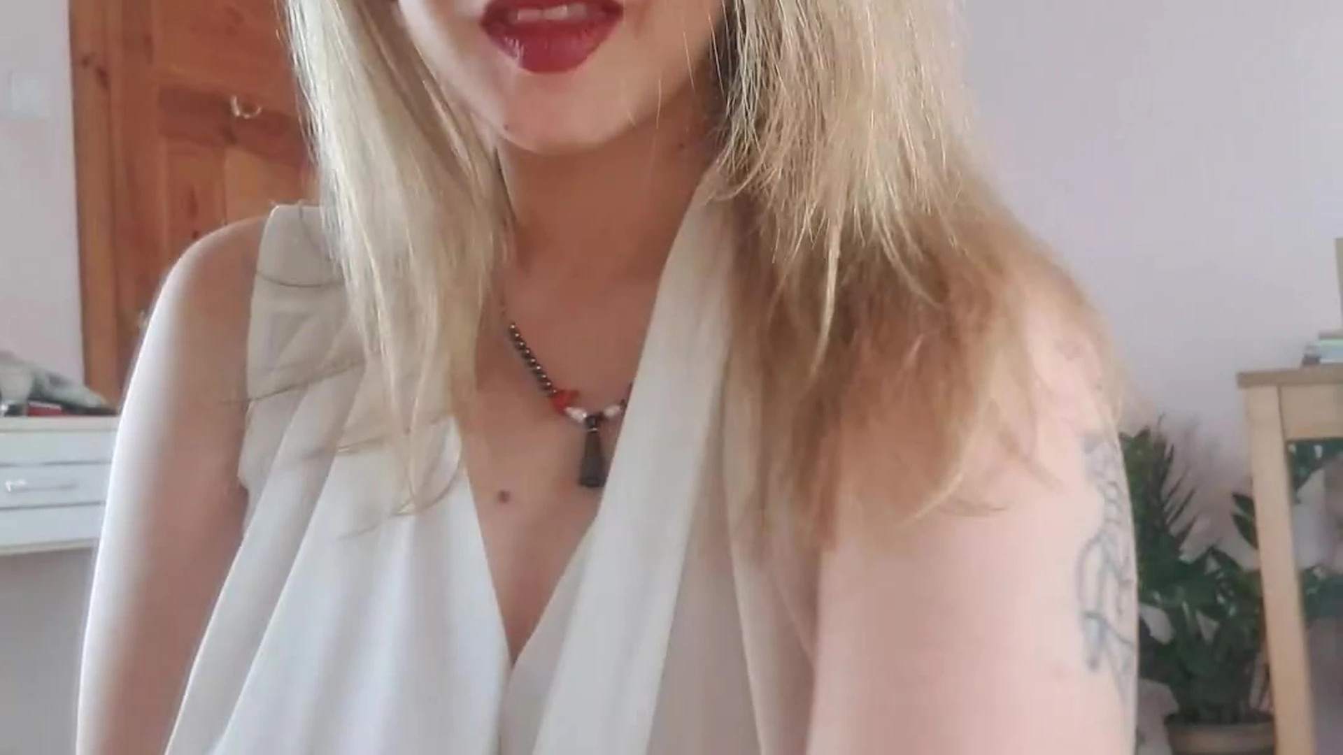 Huge Tits PolaRainbow ripped cams Vid