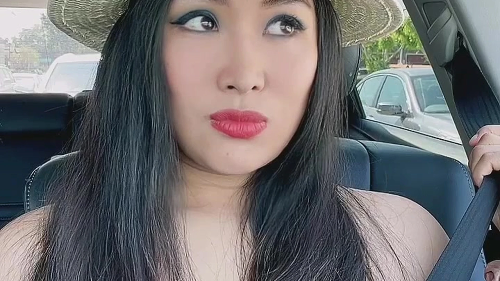 Epic Brunette Jiaoying Summers Nude OF