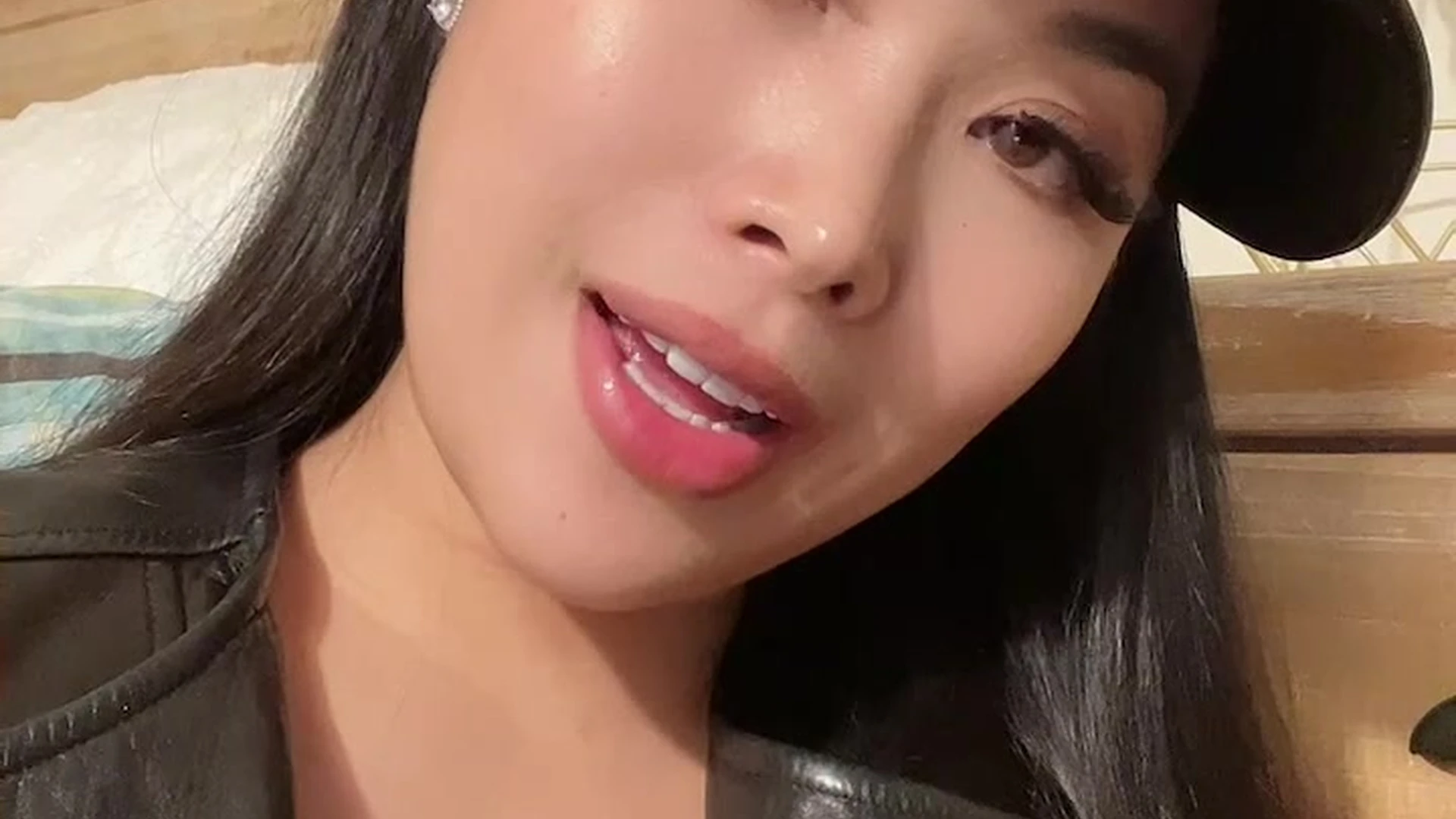 pretty Natural Tits Jiaoying Summers sextape Clip EPIC