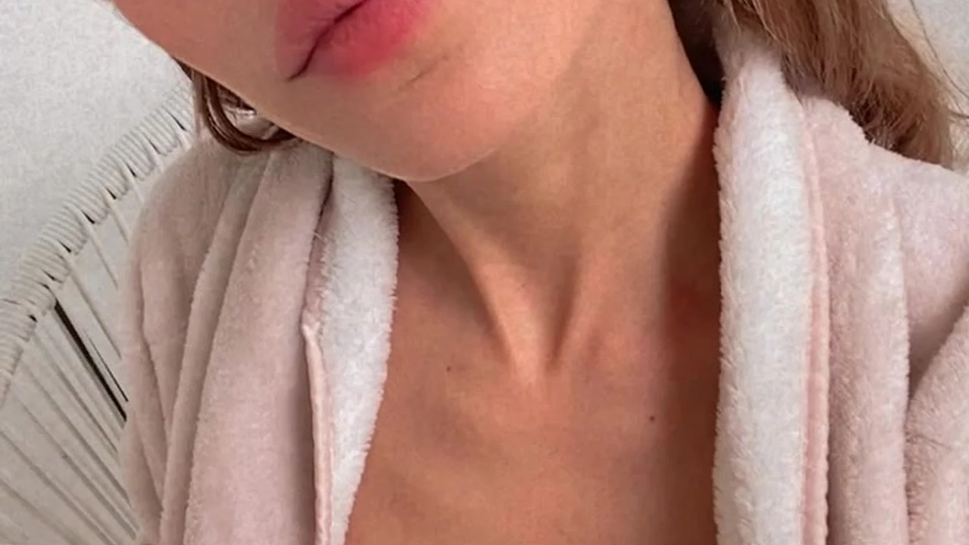 EPIC Mexican Melanie Pavola nude tits