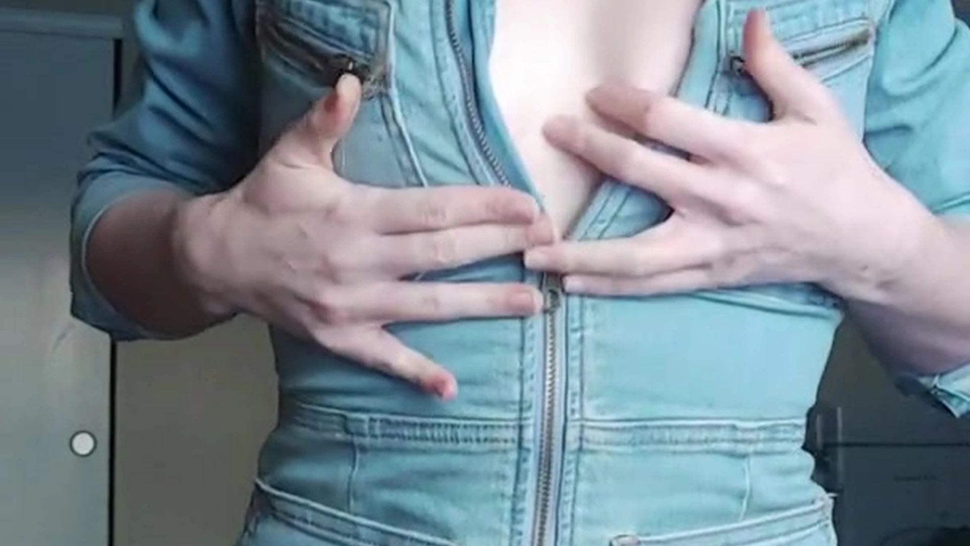 Natural Boobs MandyFrizzle Fansly leak private dm video