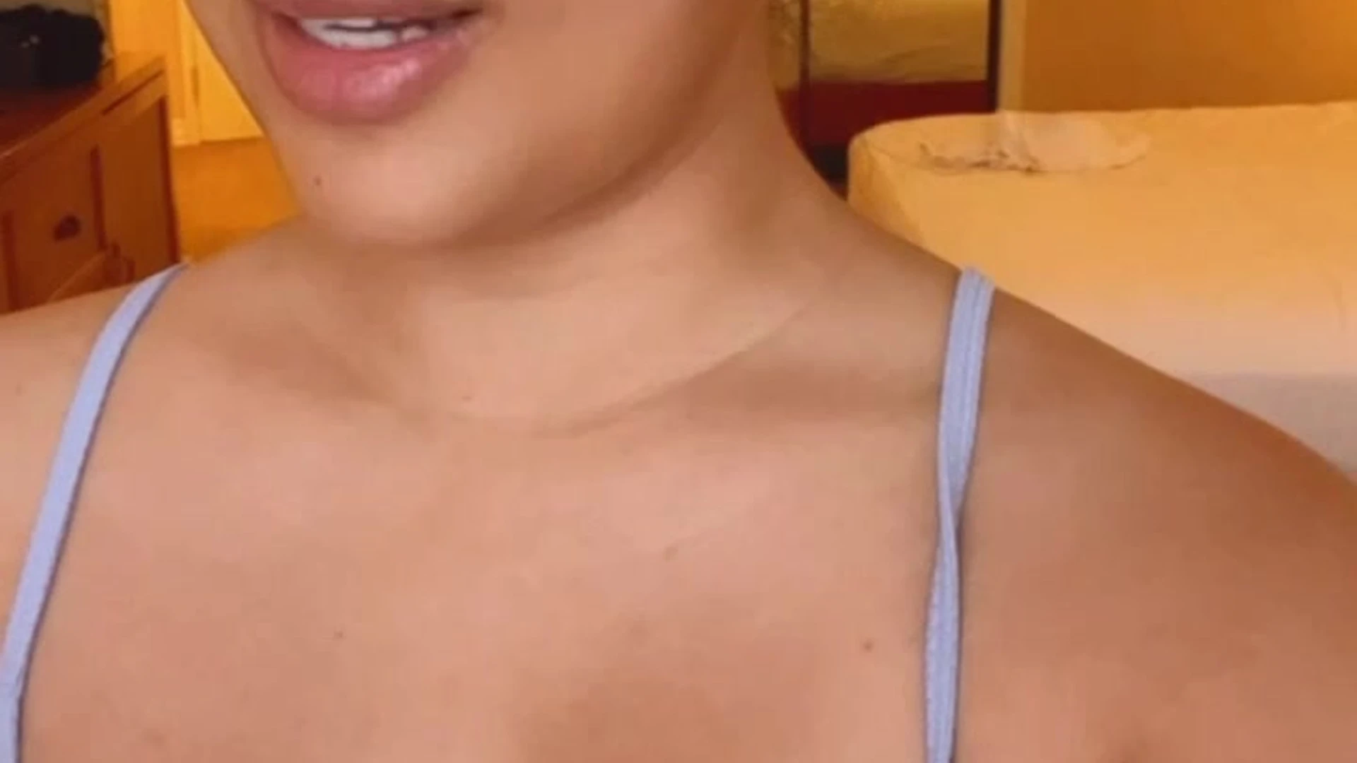 Exposed Natural Tits Jiaoying Summers leak