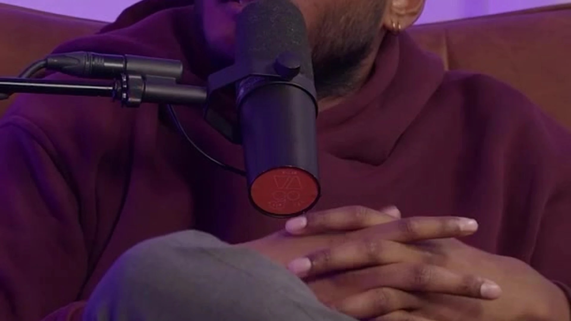 Adventurous  Brunette Jiaoying Summers bg