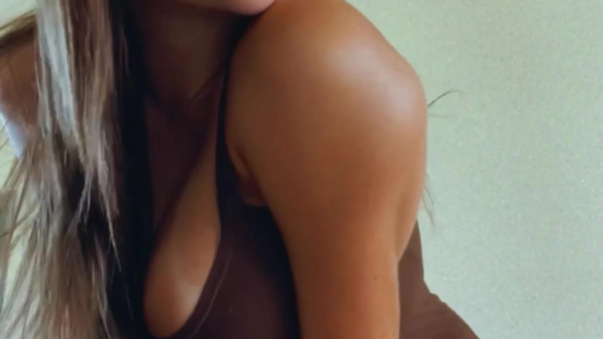 sexy Babe Genesis Mia Lopez fapello