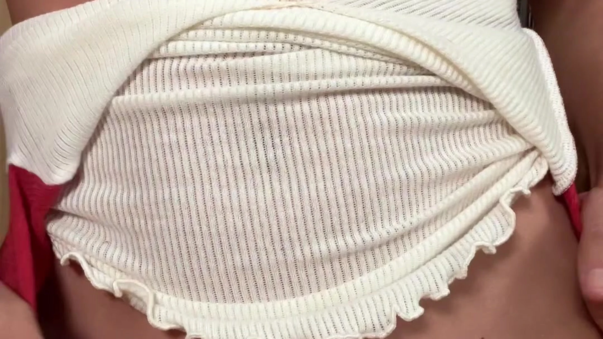 Petite Sara Underwood nude